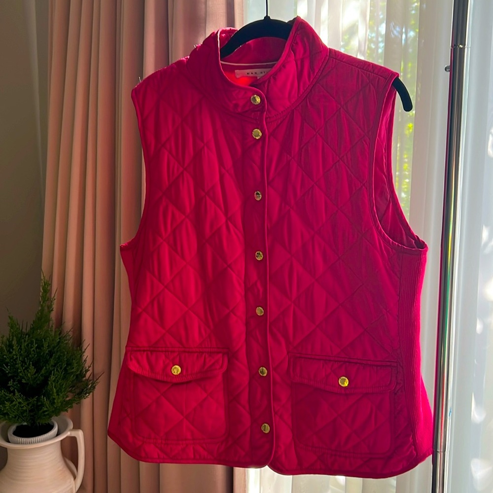 Puffer vest made by Max Studio. Size XL. Button and zipper front.